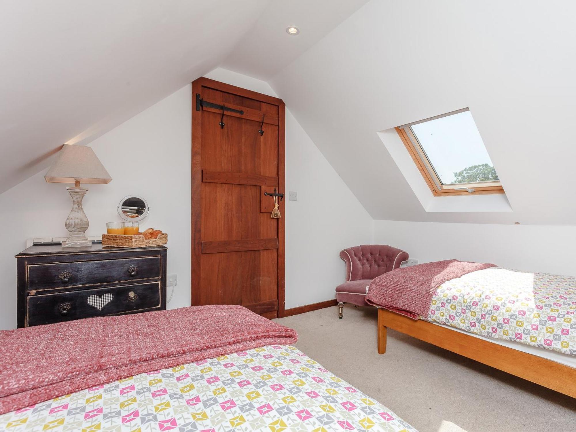 Вилла The Barn Coldwaltham Экстерьер фото