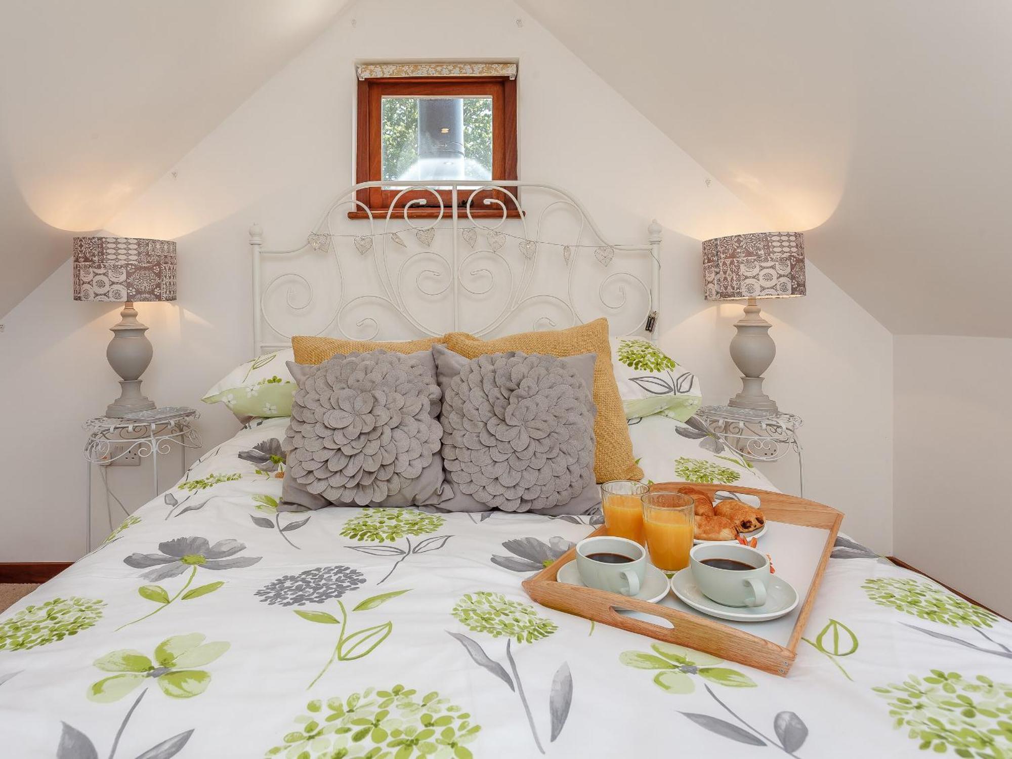 Вилла The Barn Coldwaltham Экстерьер фото
